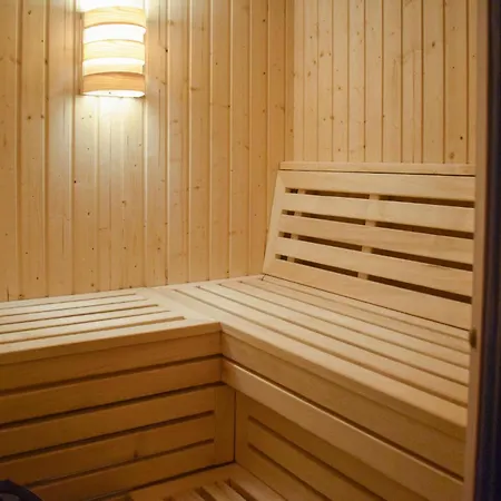 Lovely In With Sauna Feriehus *